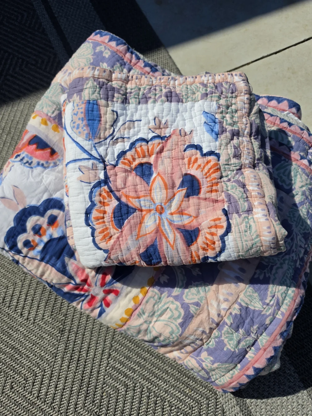 Anthropologie Brynne Floral Quilt And Two Shams in Coral, Navy & Lavender